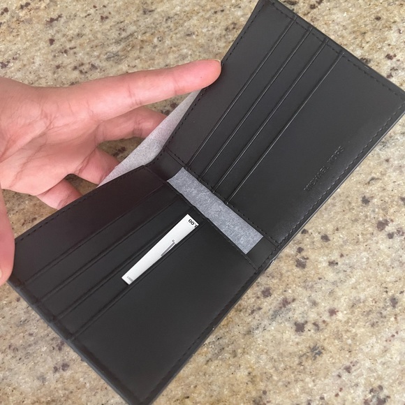 New Mens 🧔🏽 wallet taxi - Picture 3 of 5